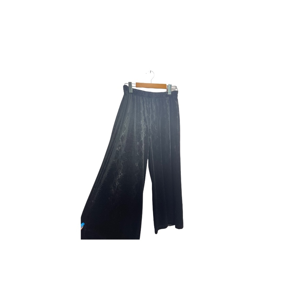 Karlie Velour velvet Capri pants NWT